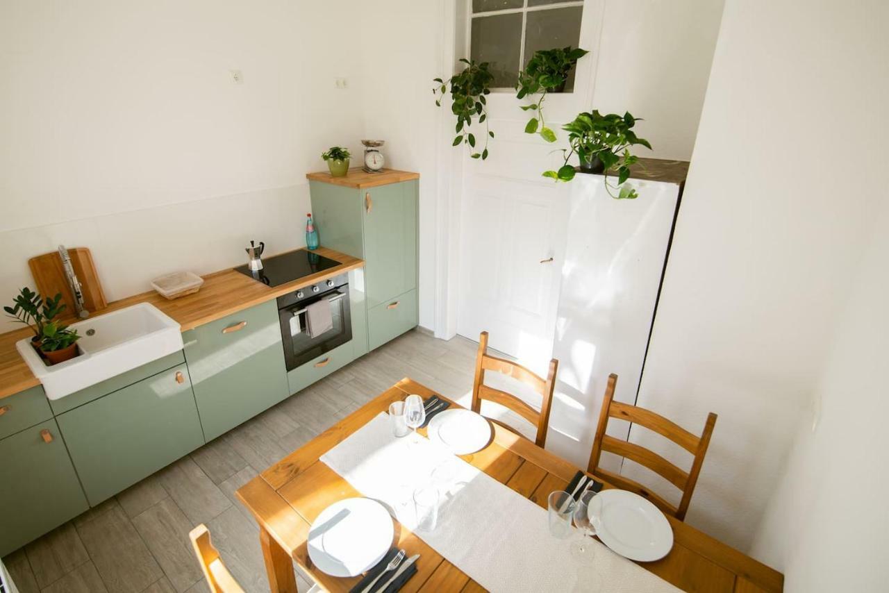 Theleaf - Design Apartment & Cafe Leipzig Exteriör bild